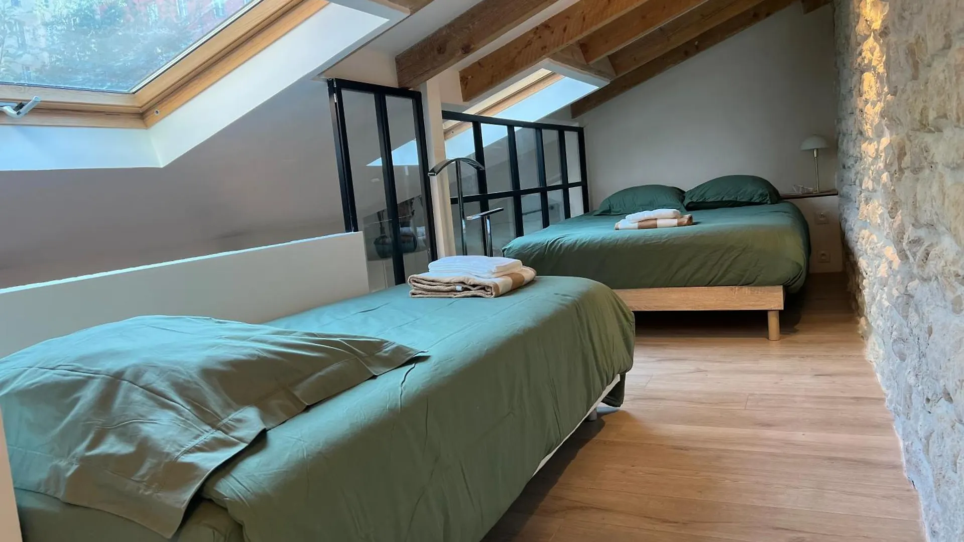 Duplex Plein Sud Apartment *